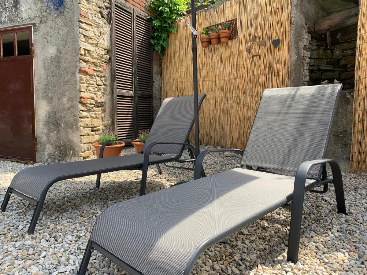 Bed and Breakfast La Luce Delle Colline Serravalle delle Langhe Екстер'єр фото