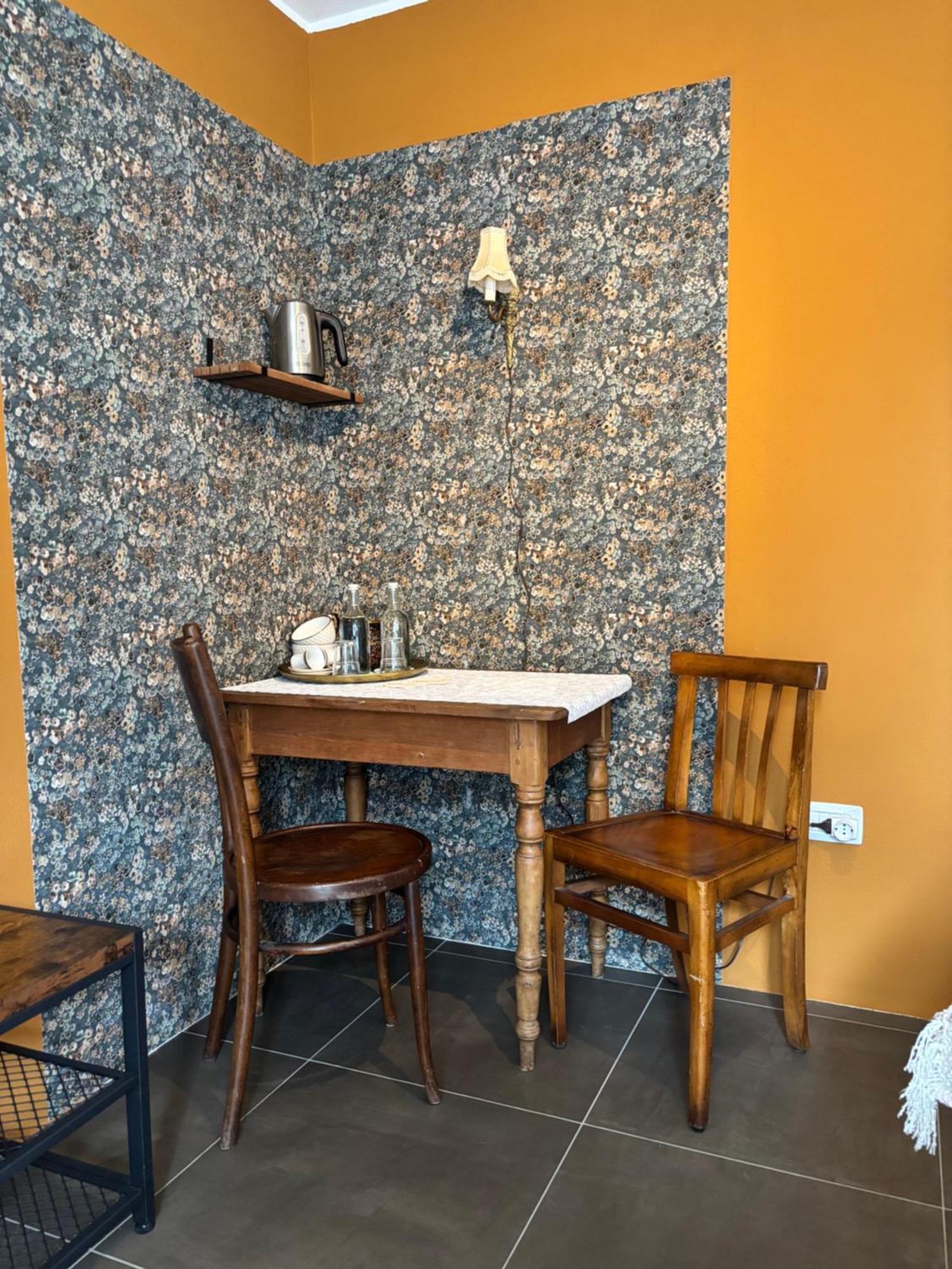 Bed and Breakfast La Luce Delle Colline Serravalle delle Langhe Екстер'єр фото